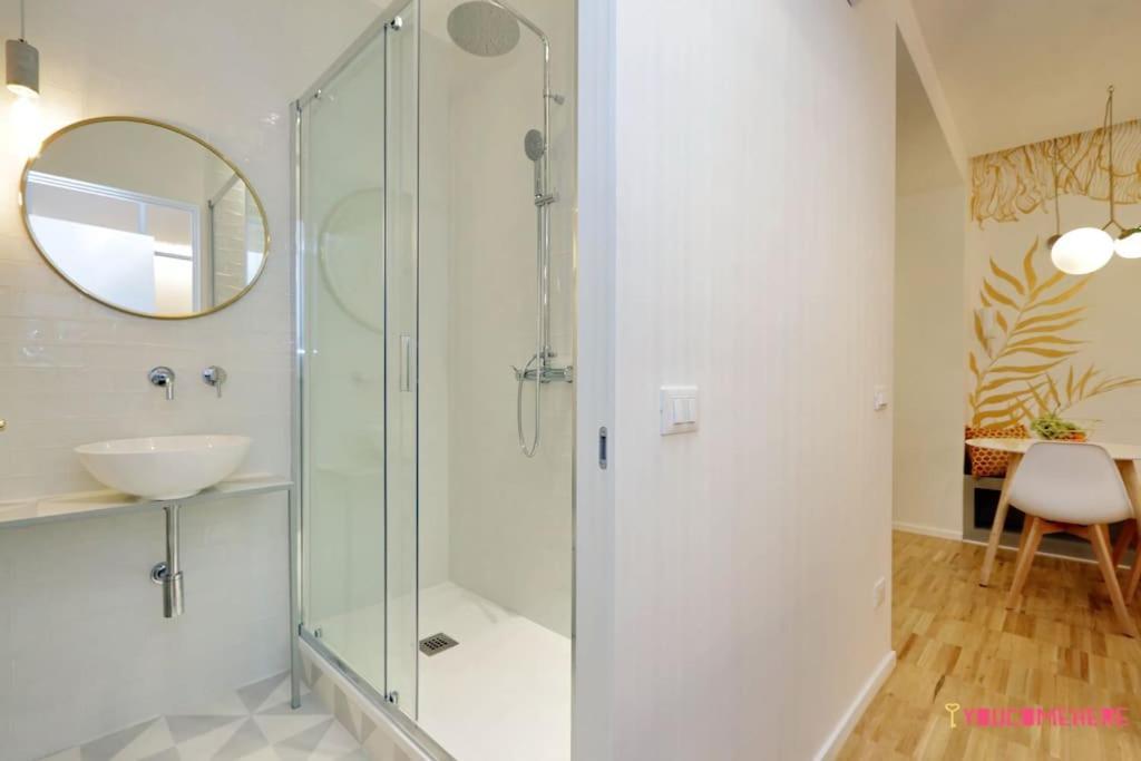 Ych-Renovated And Design Flat Close To The Center روما المظهر الخارجي الصورة
