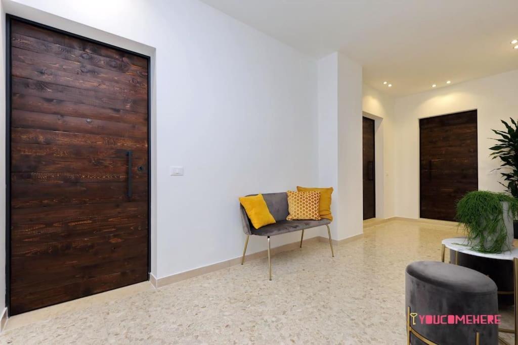 Ych-Renovated And Design Flat Close To The Center روما المظهر الخارجي الصورة